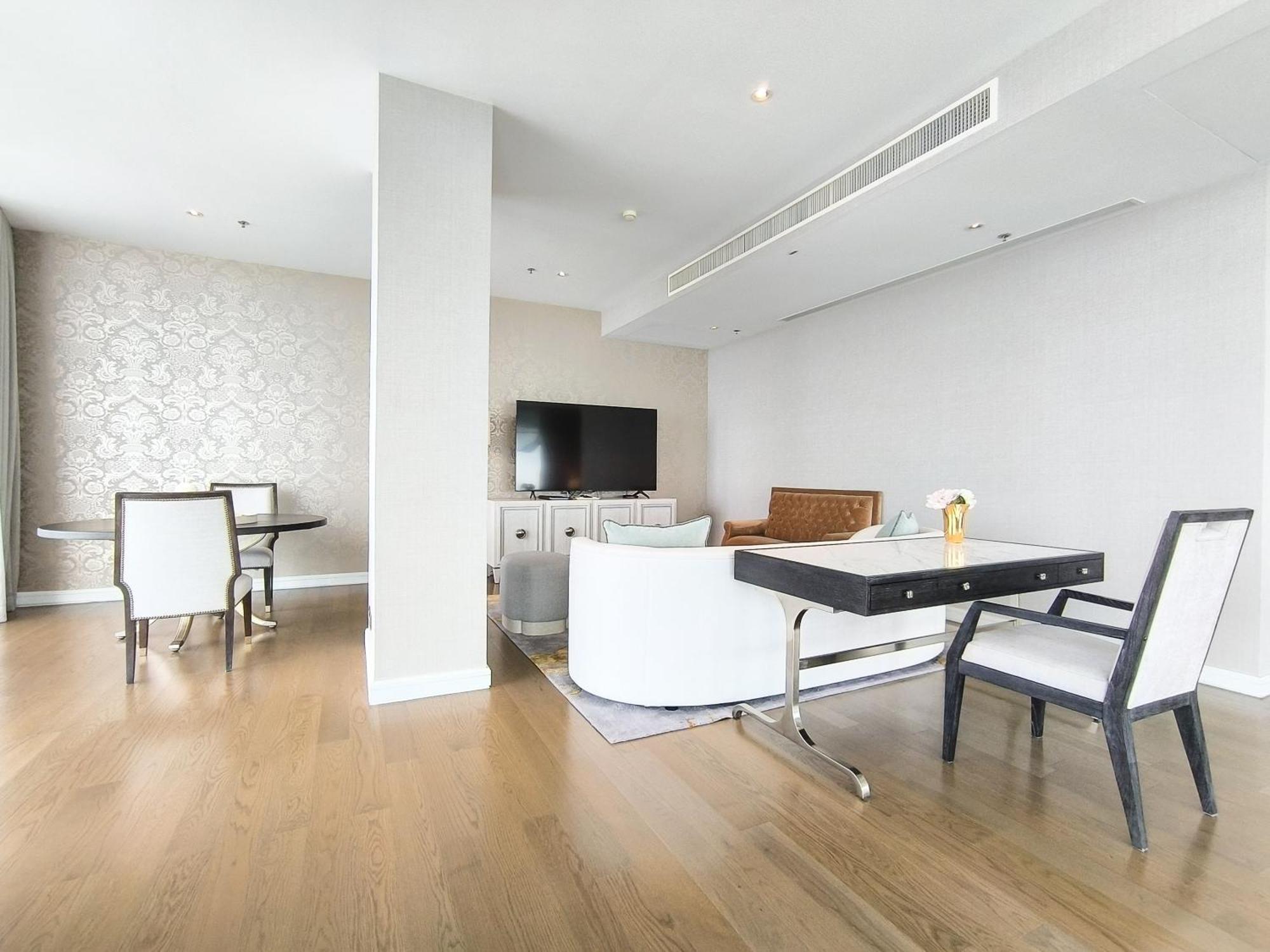 Magnolias Ratchadamri Boulevard Serviced Residences Bangkok Esterno foto